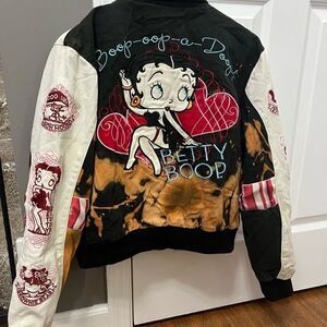 ⚡CLOSET CLEAR-OUT: PRICE DROP⚡ RARE Vintage Betty Boop JH Design Jacket